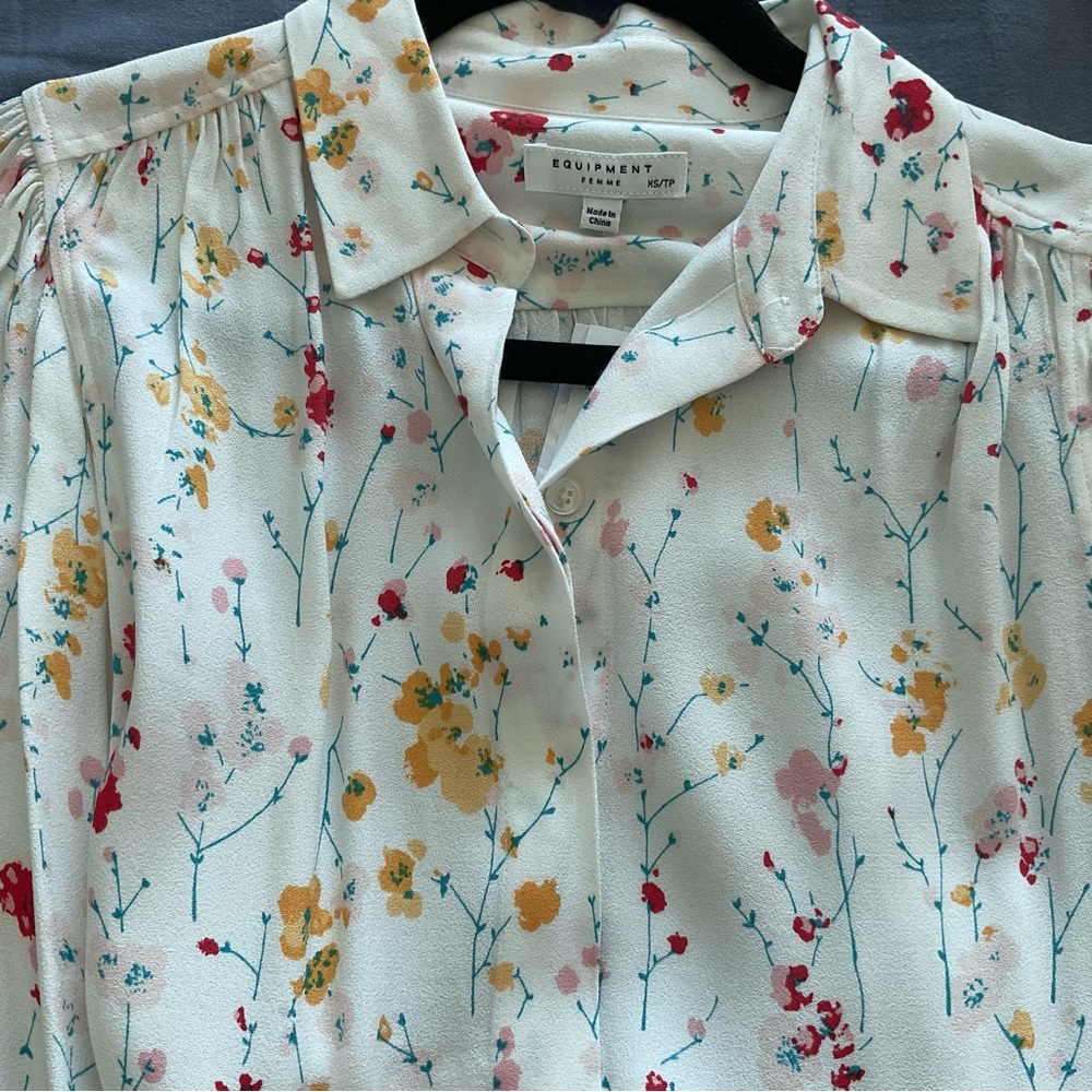 EQUIPMENT Blouse